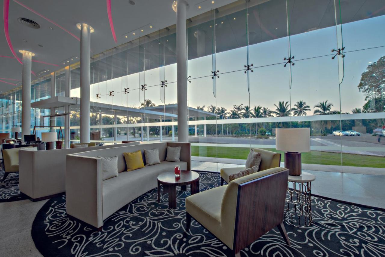 Vivanta Colombo, Airport Garden Seeduwa Exterior photo